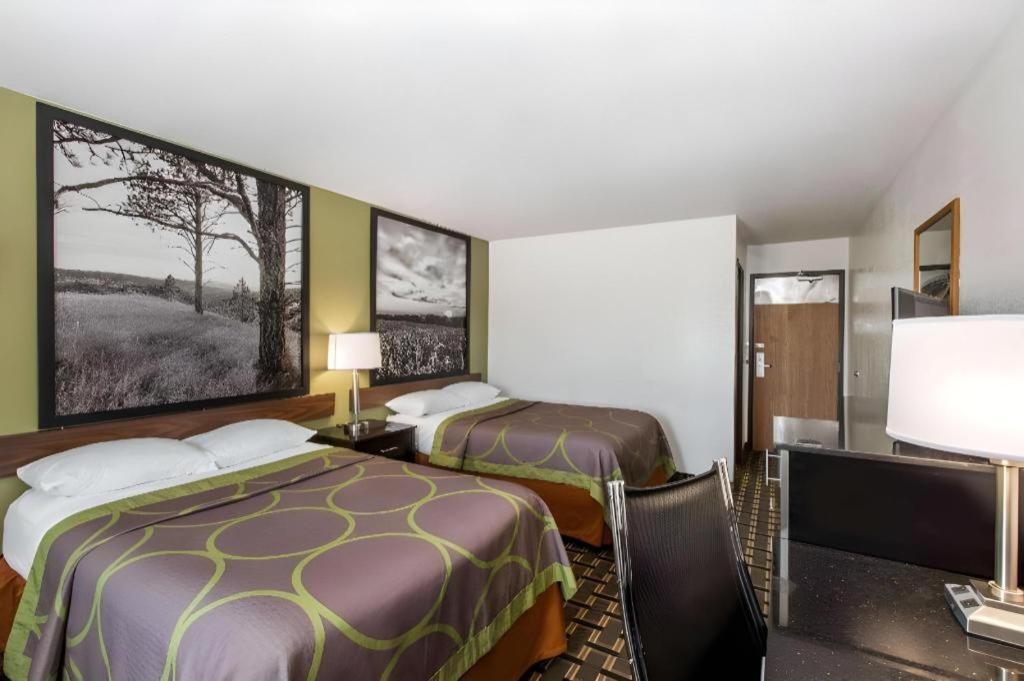 Super 8 By Wyndham Wayne Hotel Exterior foto